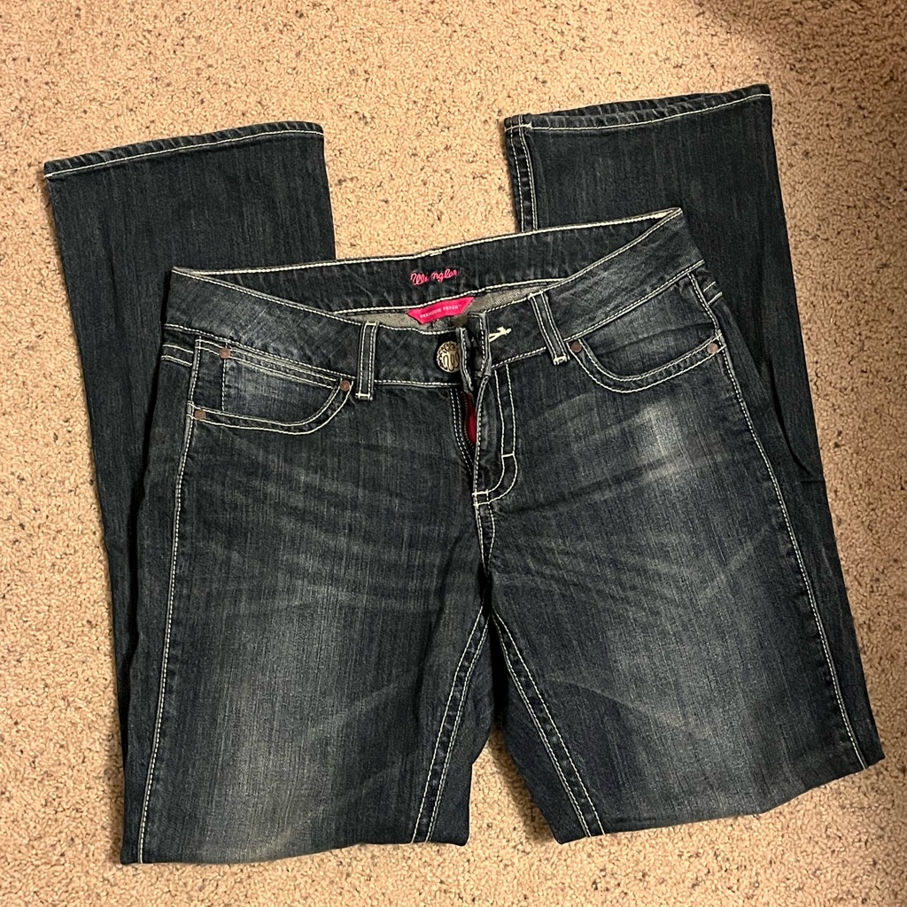 Wrangler Premium Patch Jeans!! Size 7/8 X 32